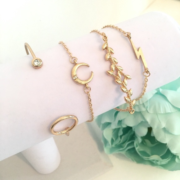 'Anise' Gold Bracelet Set - Picture 3 of 11